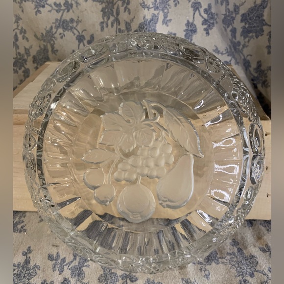 VTG Imperial Glass Pressed Glass 9" Paneled Bowl Frosted Fruit Scalloped Rim - Picture 9 of 12